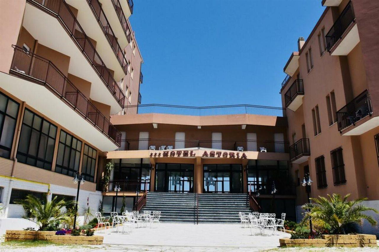 Hotel Astoria Pesaro Esterno foto