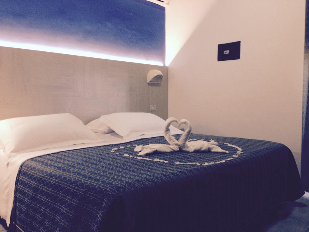 Hotel Astoria Pesaro Esterno foto