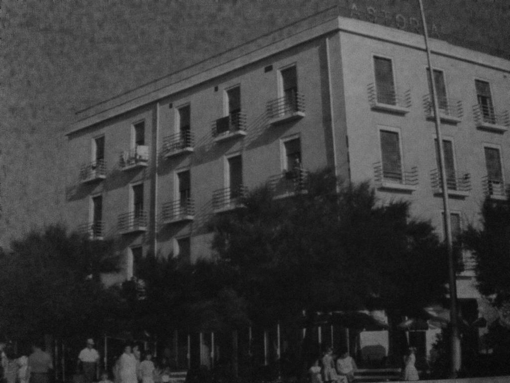 Hotel Astoria Pesaro Esterno foto