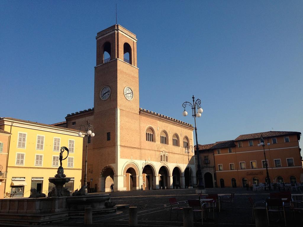 Hotel Astoria Pesaro Esterno foto